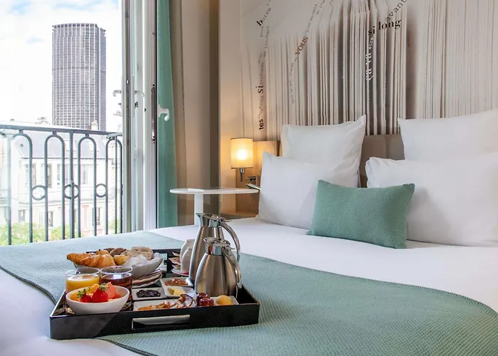 Mercure Montparnasse Raspail Hotel