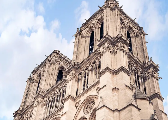 Mercure Montparnasse Raspail Hotel