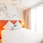 Mercure Montparnasse Raspail 4*