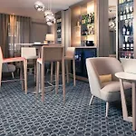 Hotell Mercure Montparnasse Raspail 4*