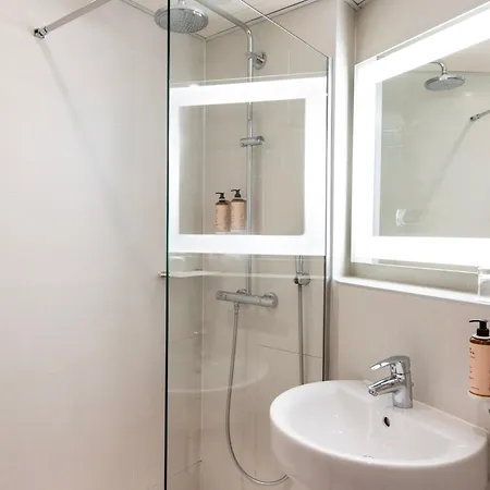 Hotel Mercure Montparnasse Raspail Paříž