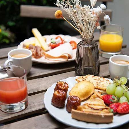 メルキュール モンパルナス ラスパイユ 4* パリ