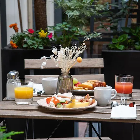 ホテル メルキュール モンパルナス ラスパイユ