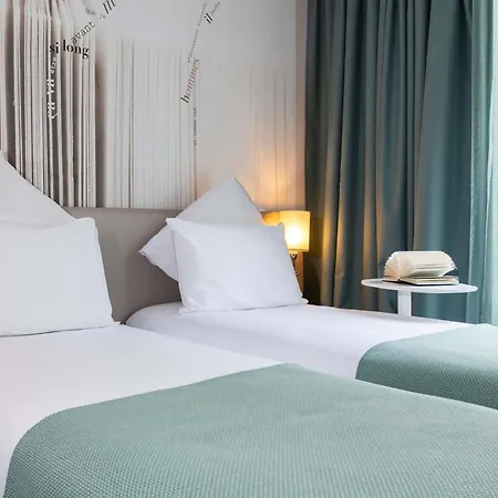 Hotel Mercure Montparnasse Raspail Paris