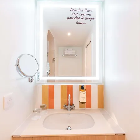 Mercure Montparnasse Raspail Paris