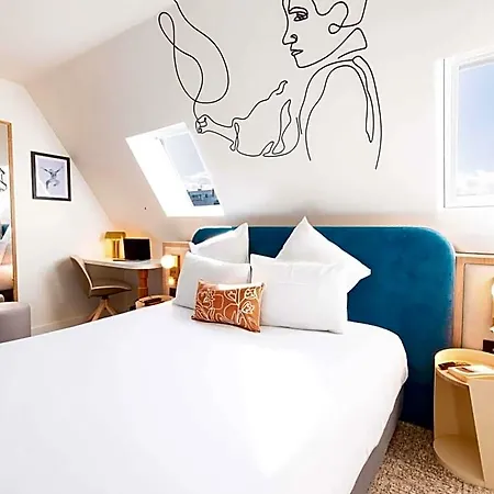 Mercure Montparnasse Raspail Hotel 4*