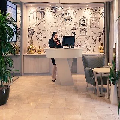 Hotel Mercure Montparnasse Raspail 4*