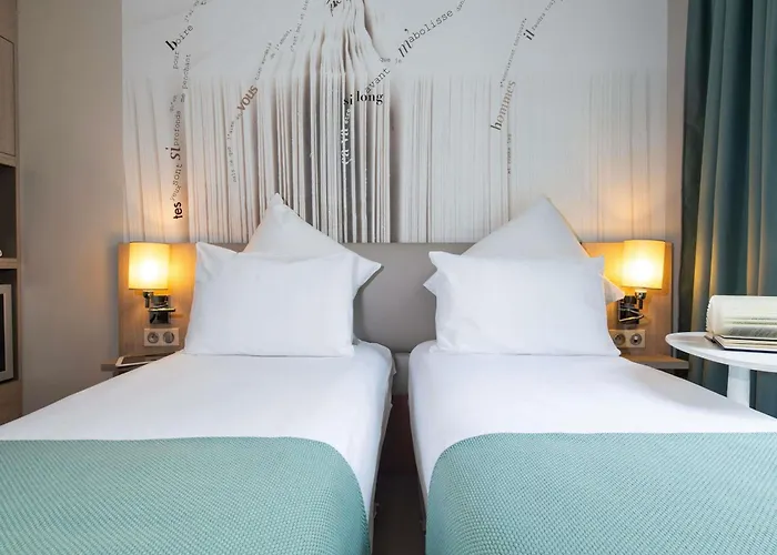 머큐어 몽파르나세 라스파이 파리