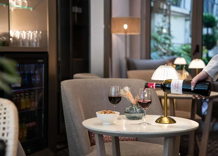 머큐어 몽파르나세 라스파이 4* 파리