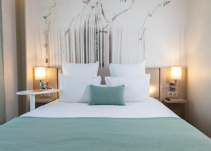 Hotel Mercure Montparnasse Raspail