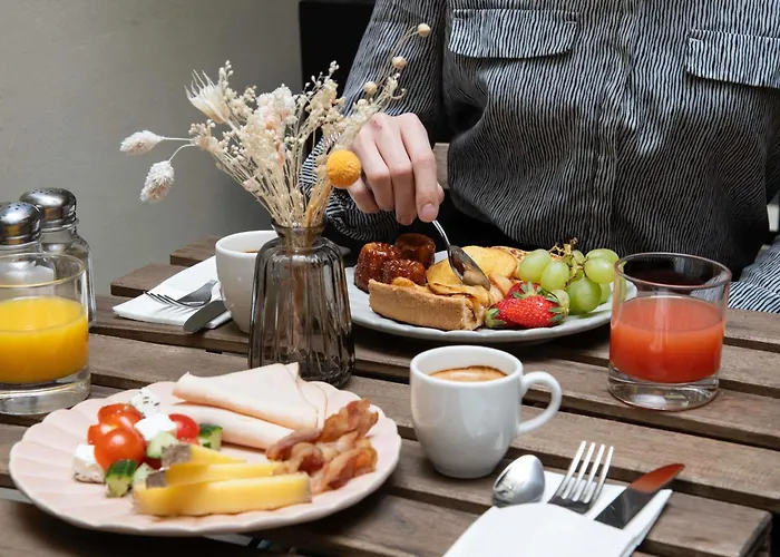 Mercure Montparnasse Raspail 4*