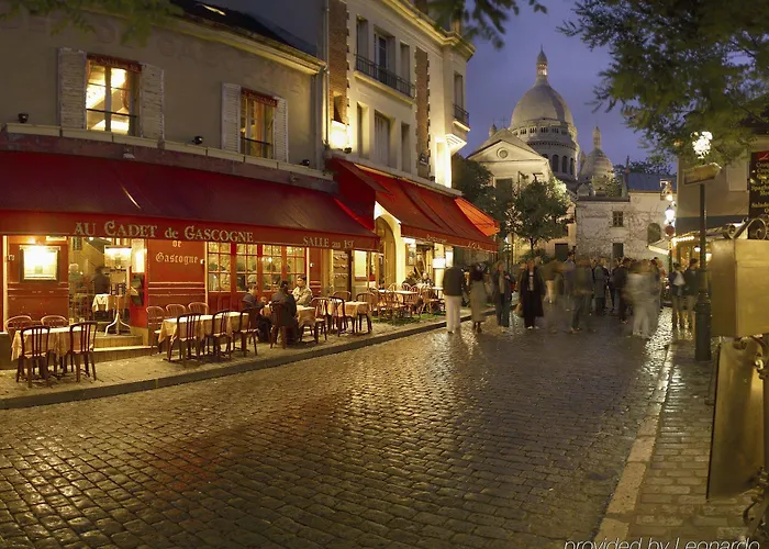 Mercure Montparnasse Raspail 4* París