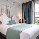 Mercure Montparnasse Raspail Hotel