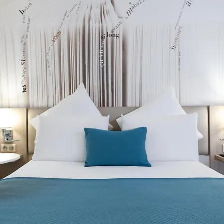 Отель Mercure Montparnasse Raspail 4*