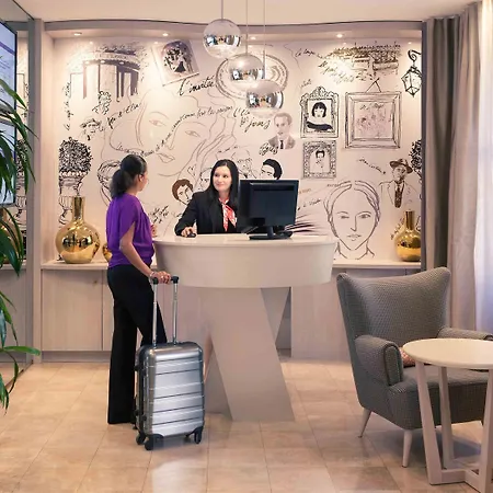 Mercure Montparnasse Raspail Париж
