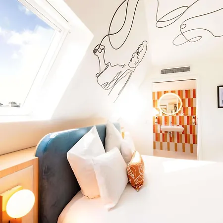 Отель Mercure Montparnasse Raspail Париж